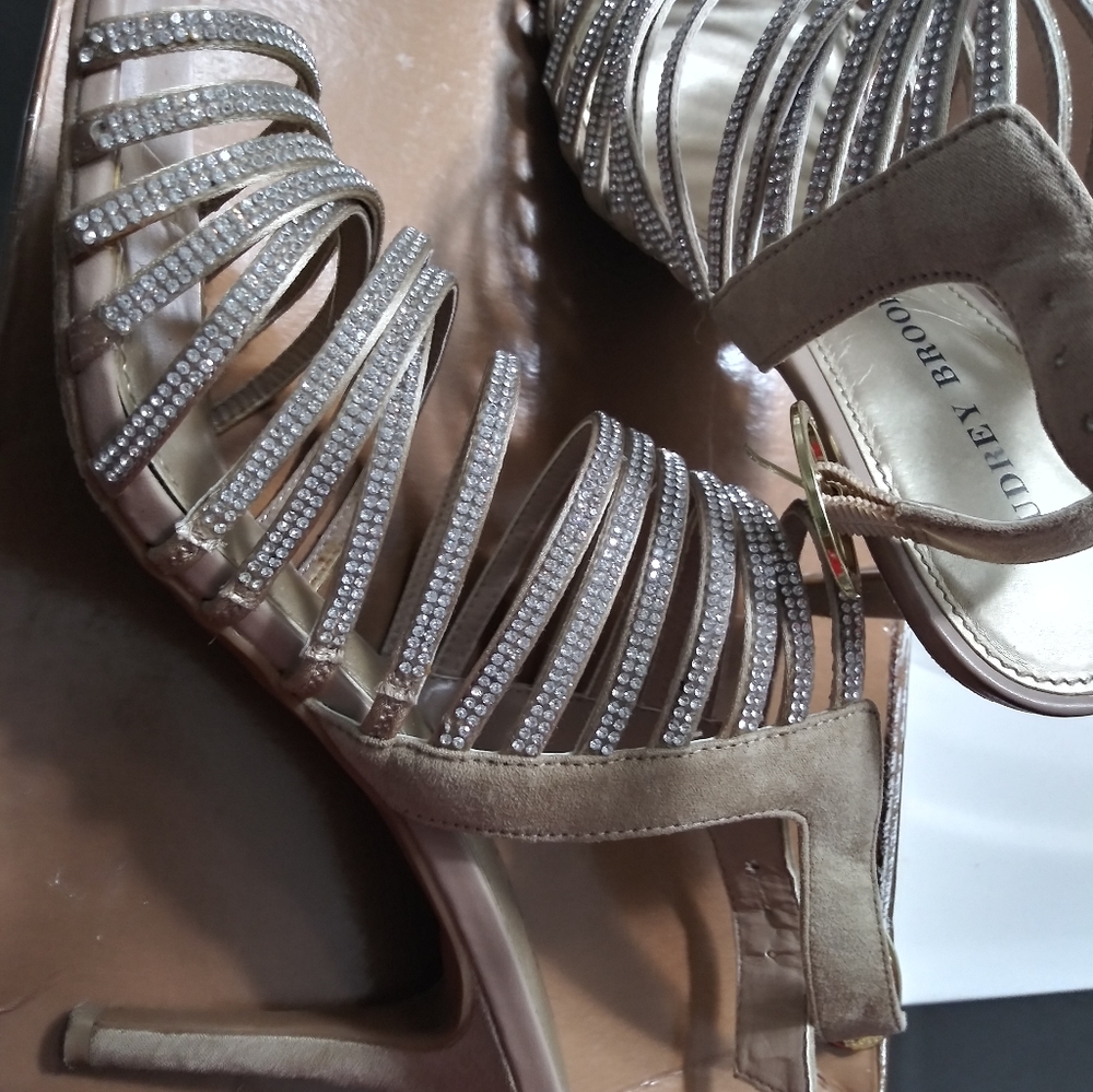 BLINGING Heels